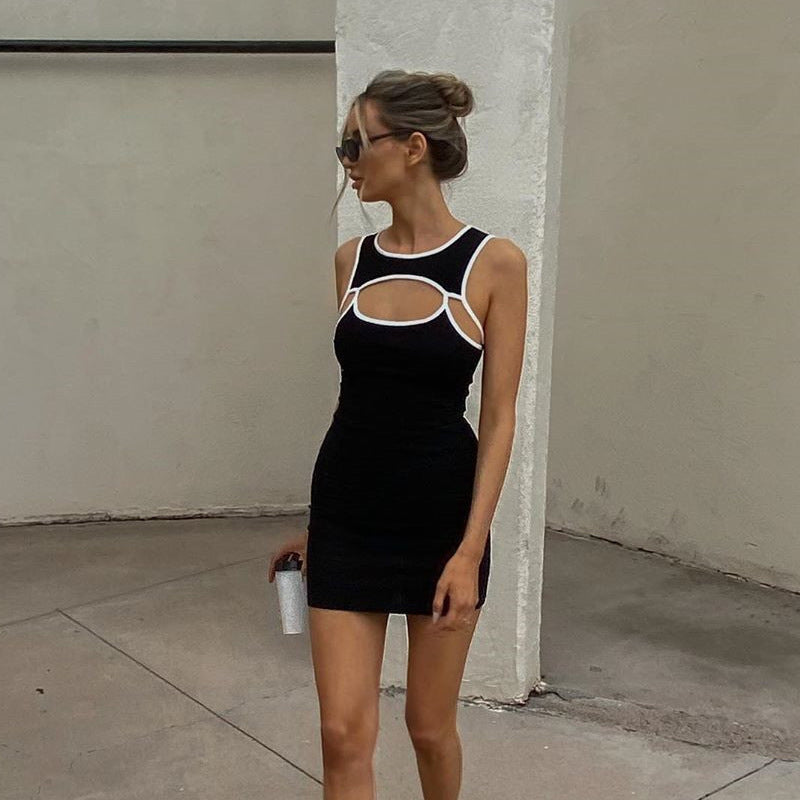 Round neck sleeveless hollow contrast dress